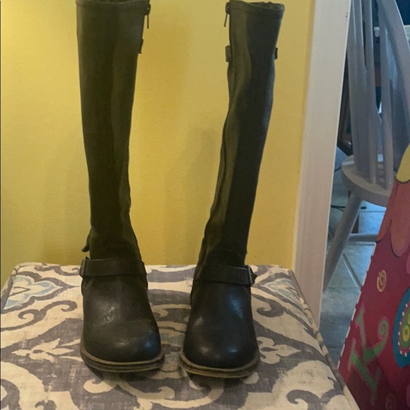 Boots - Picture 1 of 4